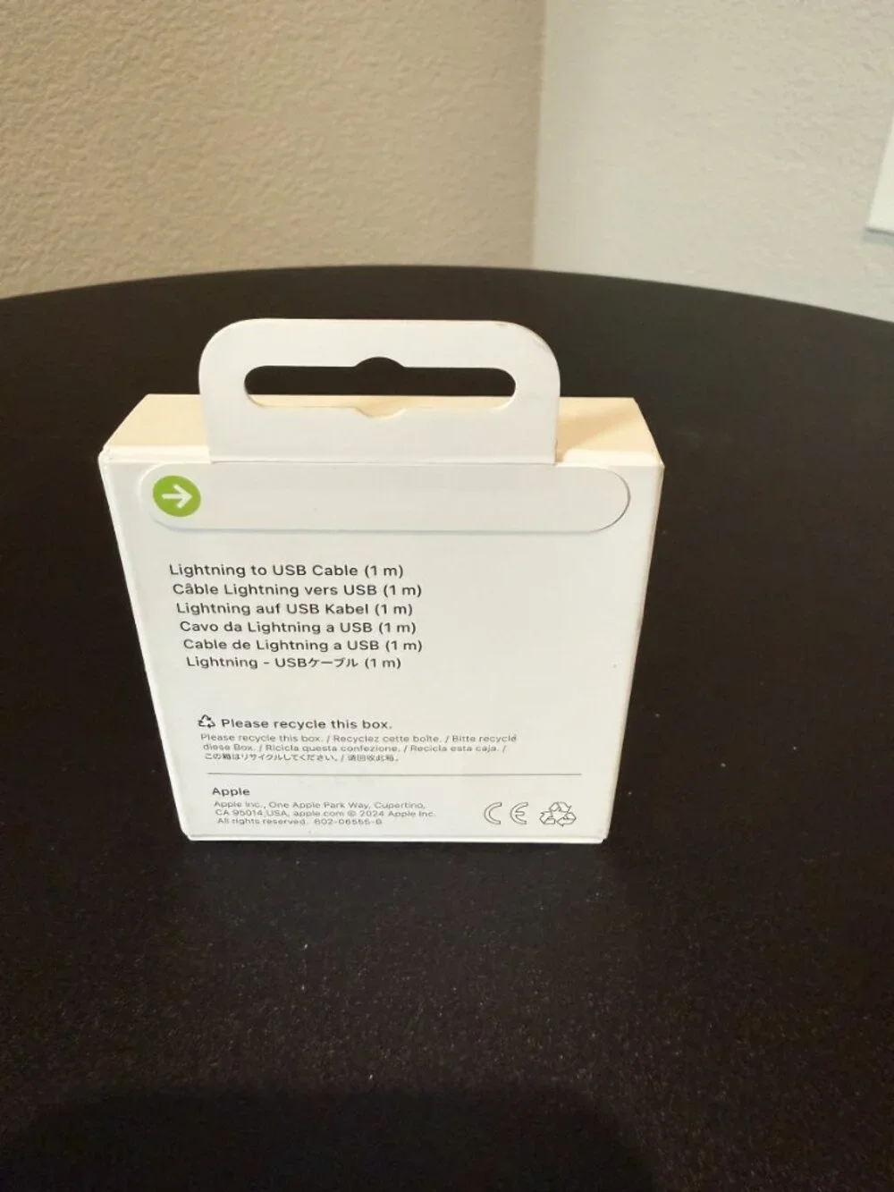 Apple Lightning to USB Cable 1m Genuine Retail Boxed iPhone iPad Charger